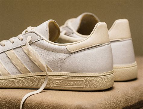 adidas handball spezial white|adidas handball spezial off white.